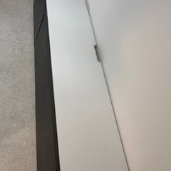 【4K液晶テレビ50Ｖ型】&【IKEAテレビボードBESTÅ ベストシリーズ-】※汚れありのためかなりお安く出品しておりますの画像