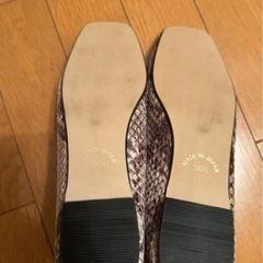 新品パンプスの画像