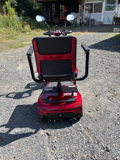 美品 電動車いす  老人介護用 便利 充電式 4車輪 中古品 
シニアカー HG-DWAC01S