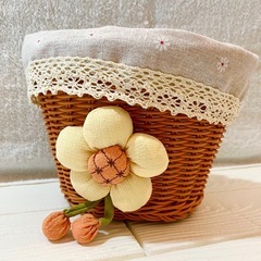 新品未使用　子供用自転車カゴ　おしゃれ　ベルト　田舎　レトロ　バスケット　籠　キッズ　荷物　ガーデニング　インテリアの画像