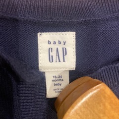 90　GAP カーディガンの画像