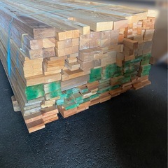 早い者勝ち！置き古し　木材　胴縁ほか多数1本100円〜の画像