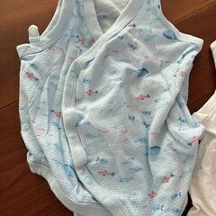 ユニクロ肌着（70サイズ）3枚の画像