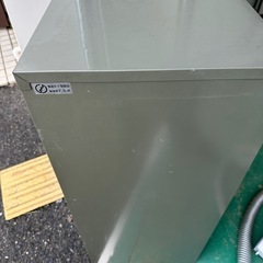 スチールラックの画像