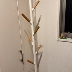 ハンガーラックの画像