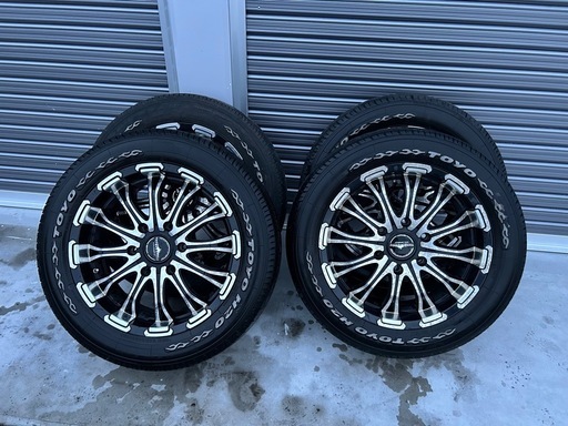 200系　ハイエース　ホイール　ロクサーニ　バトルシップ　17インチ