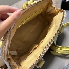 ショルダーバッグの画像
