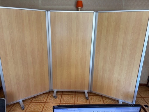 3連パーテーション 180cm×270cm 折りたたみ キャスター付き 三つ折り 間仕切り 軽量 自立式 事務所 オフィス