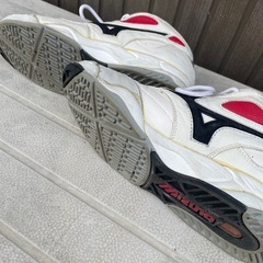 ミズノテニスシューズ　25.5の画像