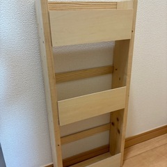 木製　絵本棚　の画像