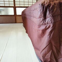 整体ベッドカバー　有孔　ブラウン　綿入りキルティング　ロング丈の画像