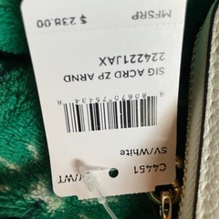 COACH 財布　白の画像