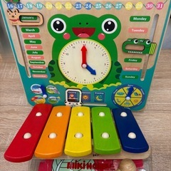 キャリーバッグ　英語　木琴　おもちゃなどの画像