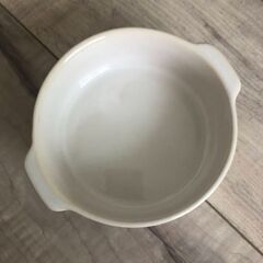 白　ホワイト　グラタン皿　リブ　お洒落　可愛い　最安値　小物入れ　大人気の画像