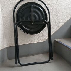 無料　中古　折りたたみ椅子　取りに来てくださいの画像