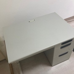 事務机の画像