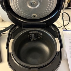 シャープ　炊飯器３合の画像