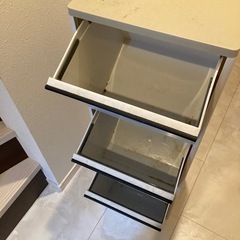 縦型分別用ゴミ箱の画像