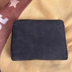 三つ折り財布の画像