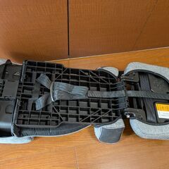 日本育児 トラベルベストevo　チャイルドシートの画像