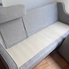 3人掛け　グレーソファの画像