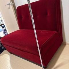 赤いソファ　の画像