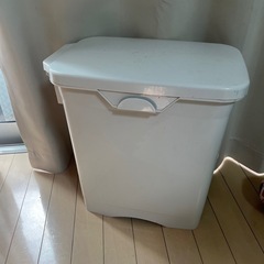 ゴミ箱あげますの画像