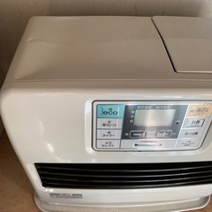石油ストーブ　
ファンヒーターの画像
