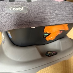 combiチャイルドシートの画像