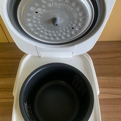 ✅アイリスオーヤマジャー炊飯器✅ ✅RC-MEA30-W✅の画像