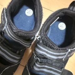 asics サンダル　17.5の画像