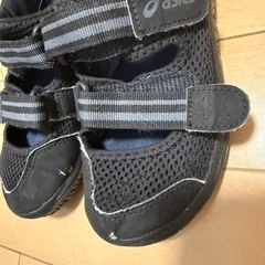 asics サンダル　17.5の画像