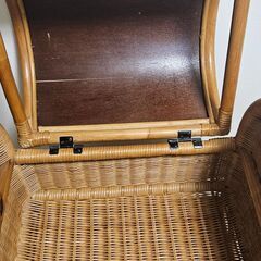 ラタンキャスター収納の画像