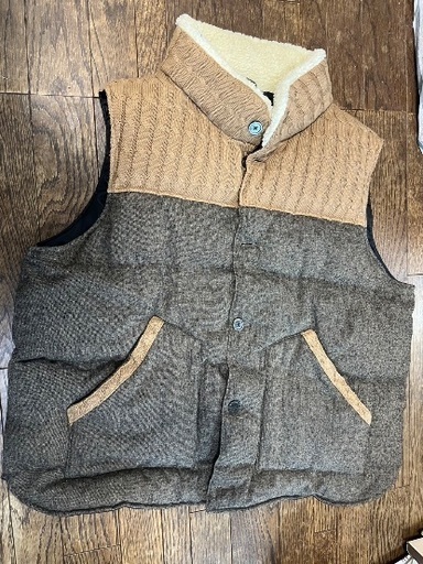 バイカラー ダウンベスト