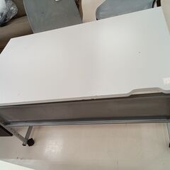 リユースのサカイ栃木店★ジモティ割あり★  デスク グレー W120×D70×H70 クリーニング済み TC10973の画像