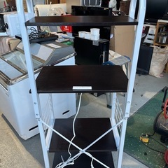 キッチンラック　キッチンワゴン　レンジボード　レンジ台　ホワイト／ブラウン　２口コンセント　キャスター付き　の画像