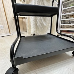 フットワゴン*フットネイル台の画像