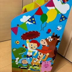 トイストーリー 本棚の画像