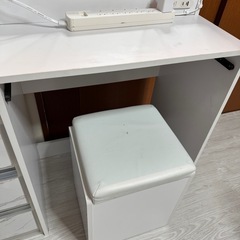 ドレッサー訳ありの画像