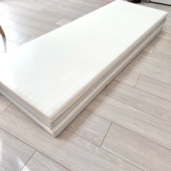 Caraz thesun カラズ プレイマット シームレス 4段 140×200cm ベビーマット 防音 厚手 赤ちゃん 育児 ベビー 足音　騒音 対策 マンション 子供 マット ザサン 折りたたみ の画像
