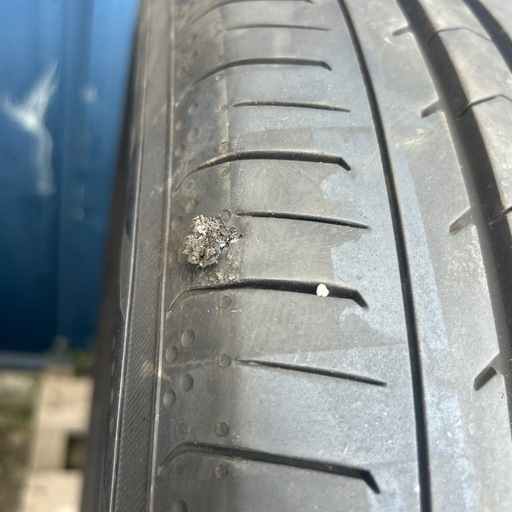 ヨコハマ 235/50R18パンク修理有 24年
