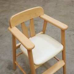≪zyt2485ジ≫ 美品 業務用ハイチェア キッズチェア 座面アイボリー ① レストラン/カフェ/ダイニング/おしゃれ/かわいい/中古家具/宮城県仙台市 71003-11の画像