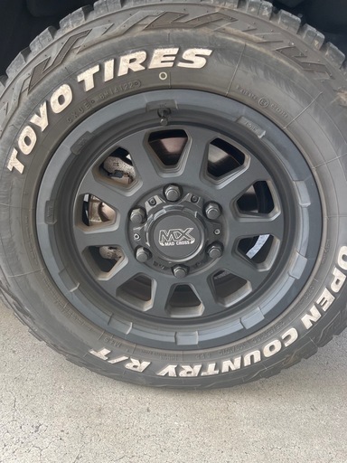 ハイエース　タイヤホイールセット