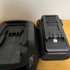 工進 KOSHIN 急速充電器36V PA335 PA334 36V2.5Ahの画像