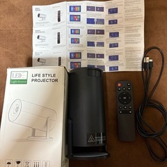 WiFi対応ミニプロジェクターの画像