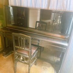 カワイ（KAWAI）ピアノ　アップライトピアノ　年代物の画像