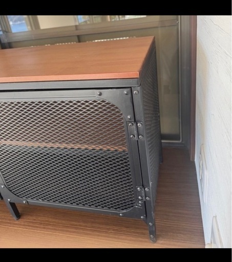 IKEA テレビ台 フィエルボ FJÄLLBO 棚 収納アイアン製ボード