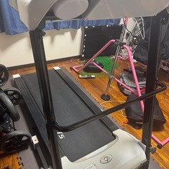 ランニングマシーンの画像