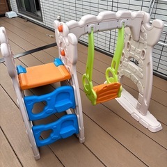 滑り台ブランコの画像