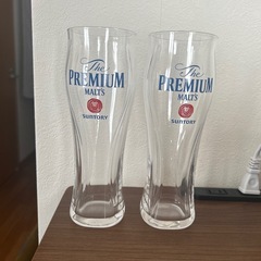 プレミアムモルツのグラスの画像